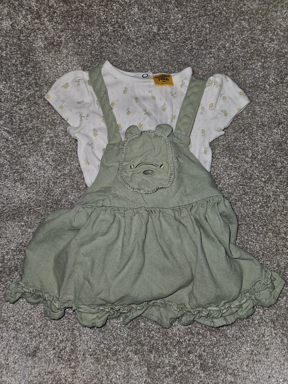 Disney Winnie The Pooh Two Piece Set - Size 18M